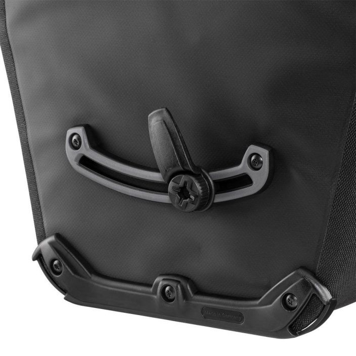 Ortlieb Back-Roller Design laukku Tuttu ja turvallinen Ortlieb Back-Roller Design on yksittainen tavaratelineelle tuleva